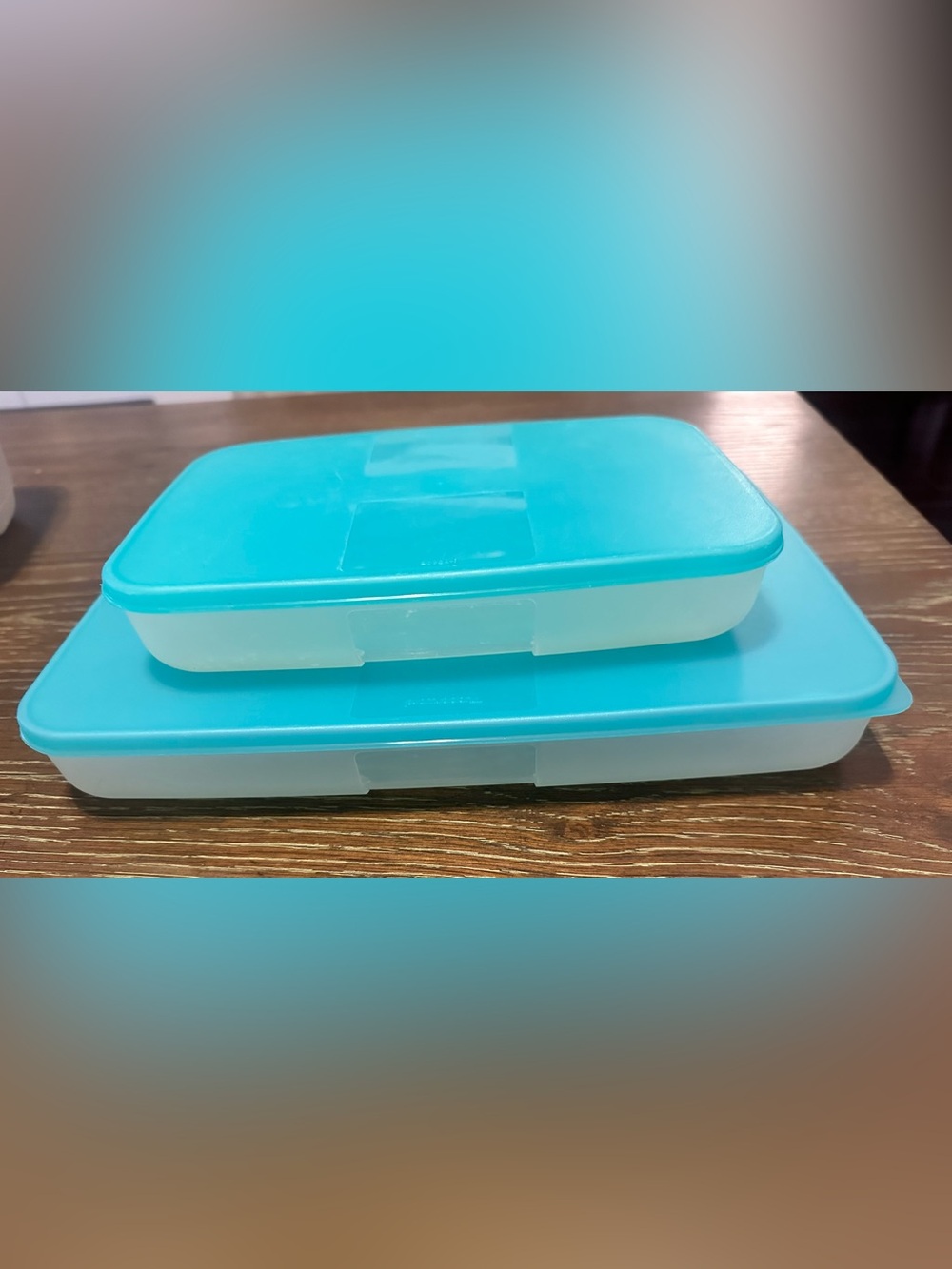 TUPPERWARE